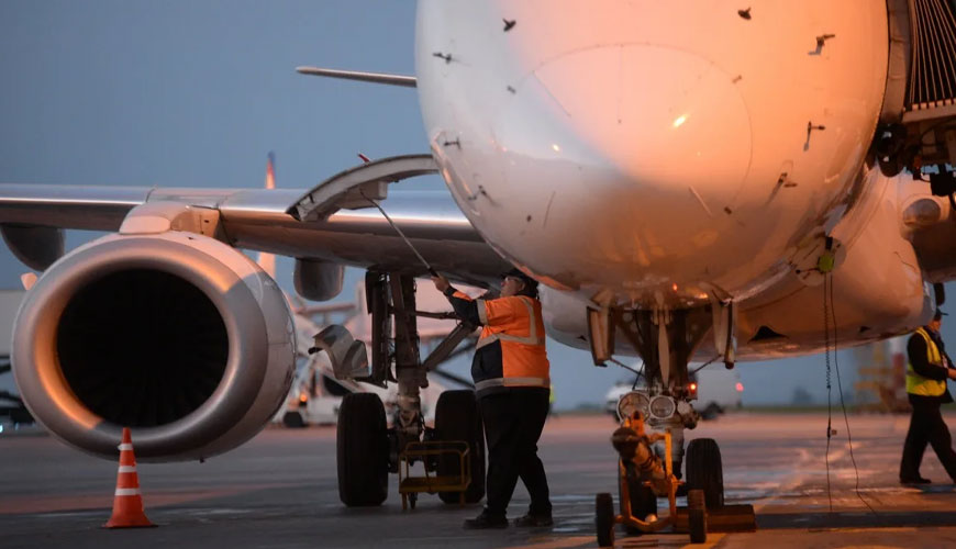 ASTM D7566 Sentezlenmiş Hidrokarbonlar İçeren Havacılık Türbin Yakıtı için Standart Şartname