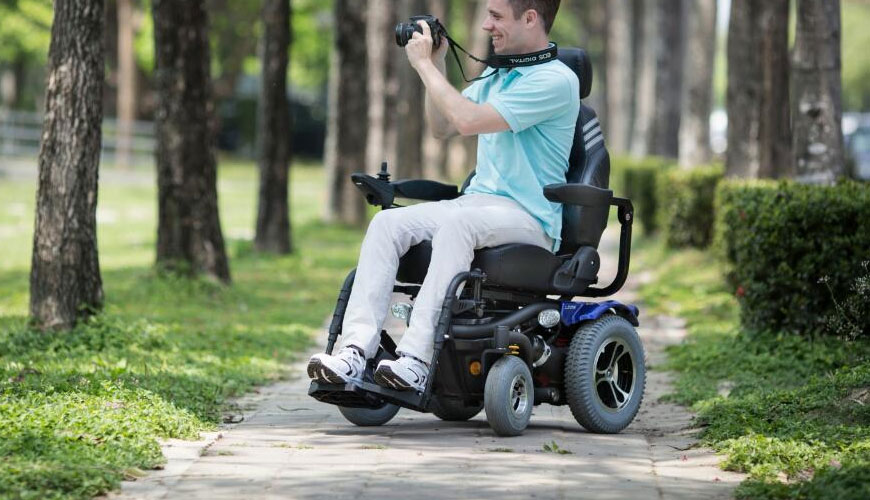 EN ISO 7176-3 Tekerlekli Sandalyeler - Bölüm 3: Frenlerin Etkinliğinin Belirlenmesi için Standart Test