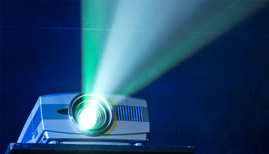 IEC 62471-5 Lambaların ve Lamba Sistemlerinin Fotobiyolojik Güvenliği - Görüntü Projektörleri İçin Test